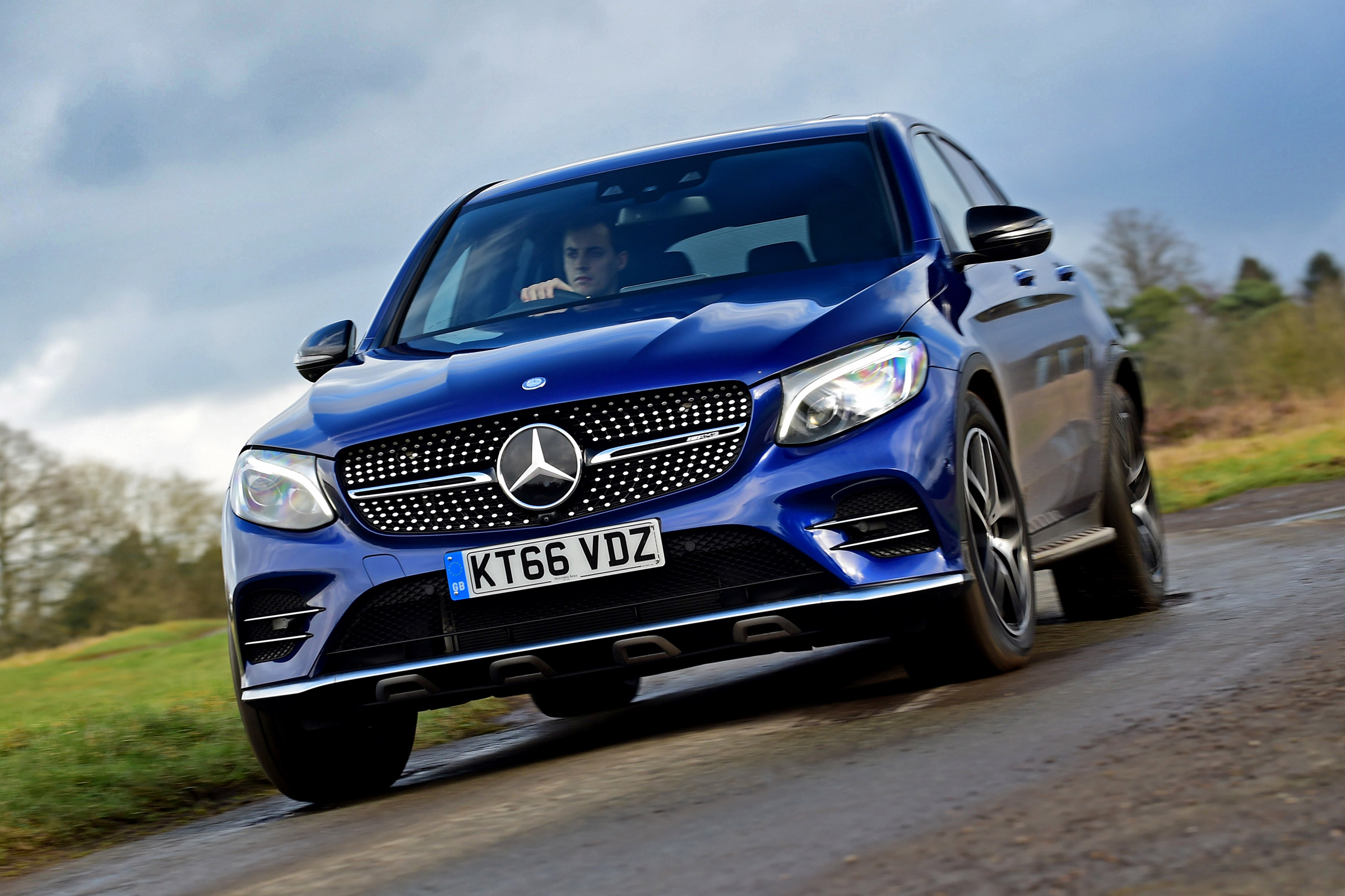 Mercedes-AMG GLC 43 Coupe - front cornering
