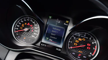 Mercedes-AMG GLC 43 Coupe - dials