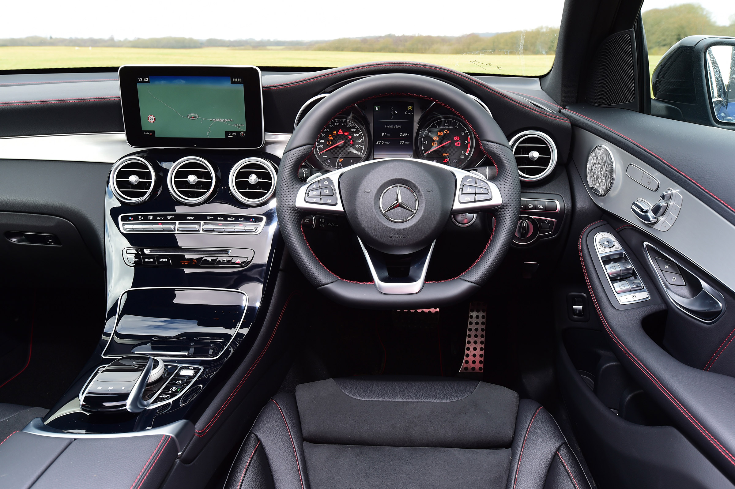 Mercedes-AMG GLC 43 Coupe - dash
