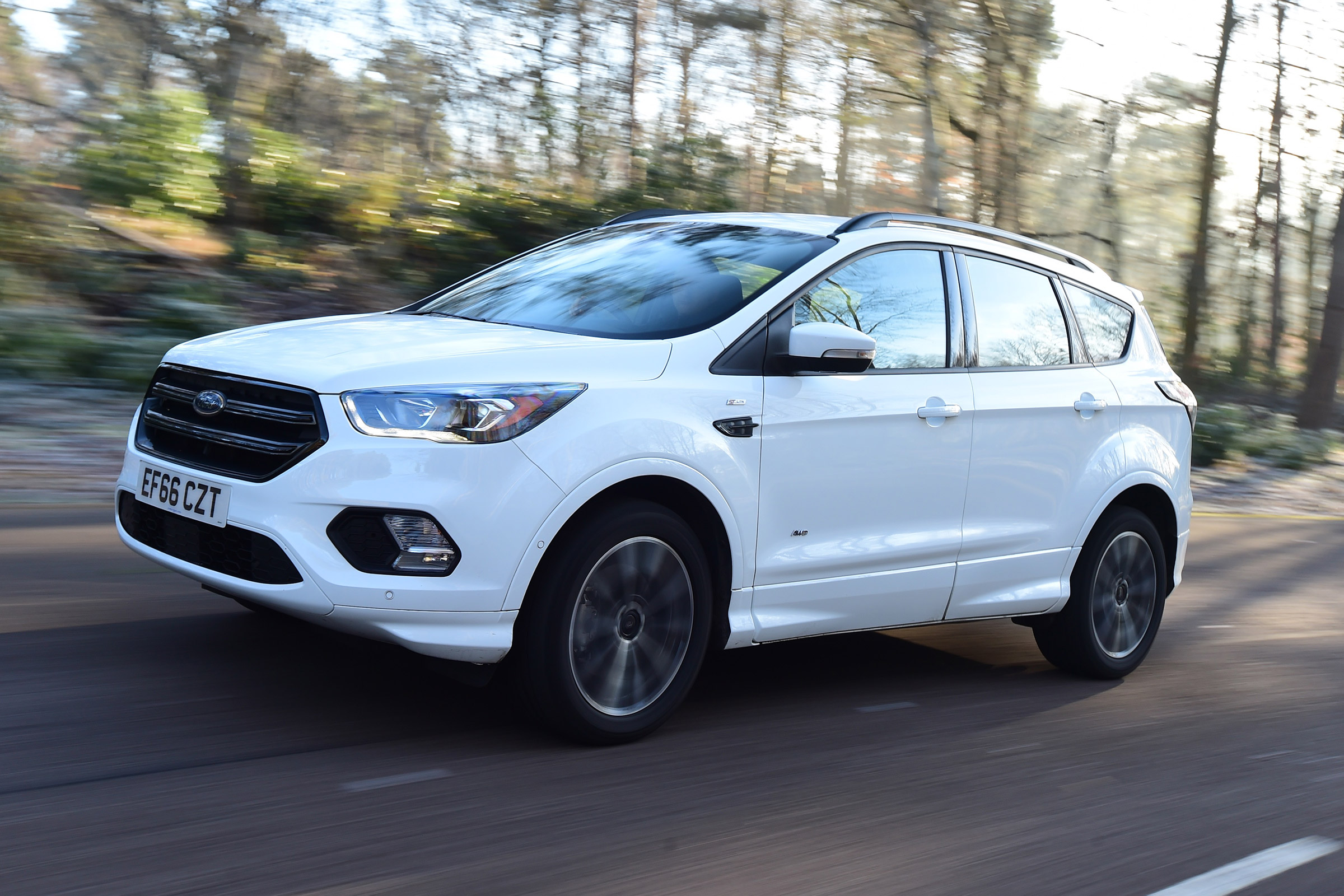 Ford Kuga - front