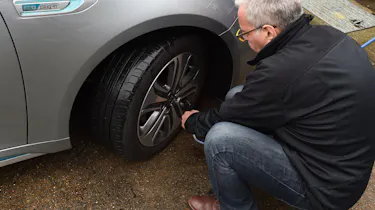 Uber driver - tyre