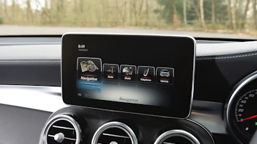 Mercedes GLC 350d 2017 - infotainment