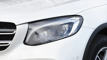 Mercedes GLC 350d 2017 - headlight