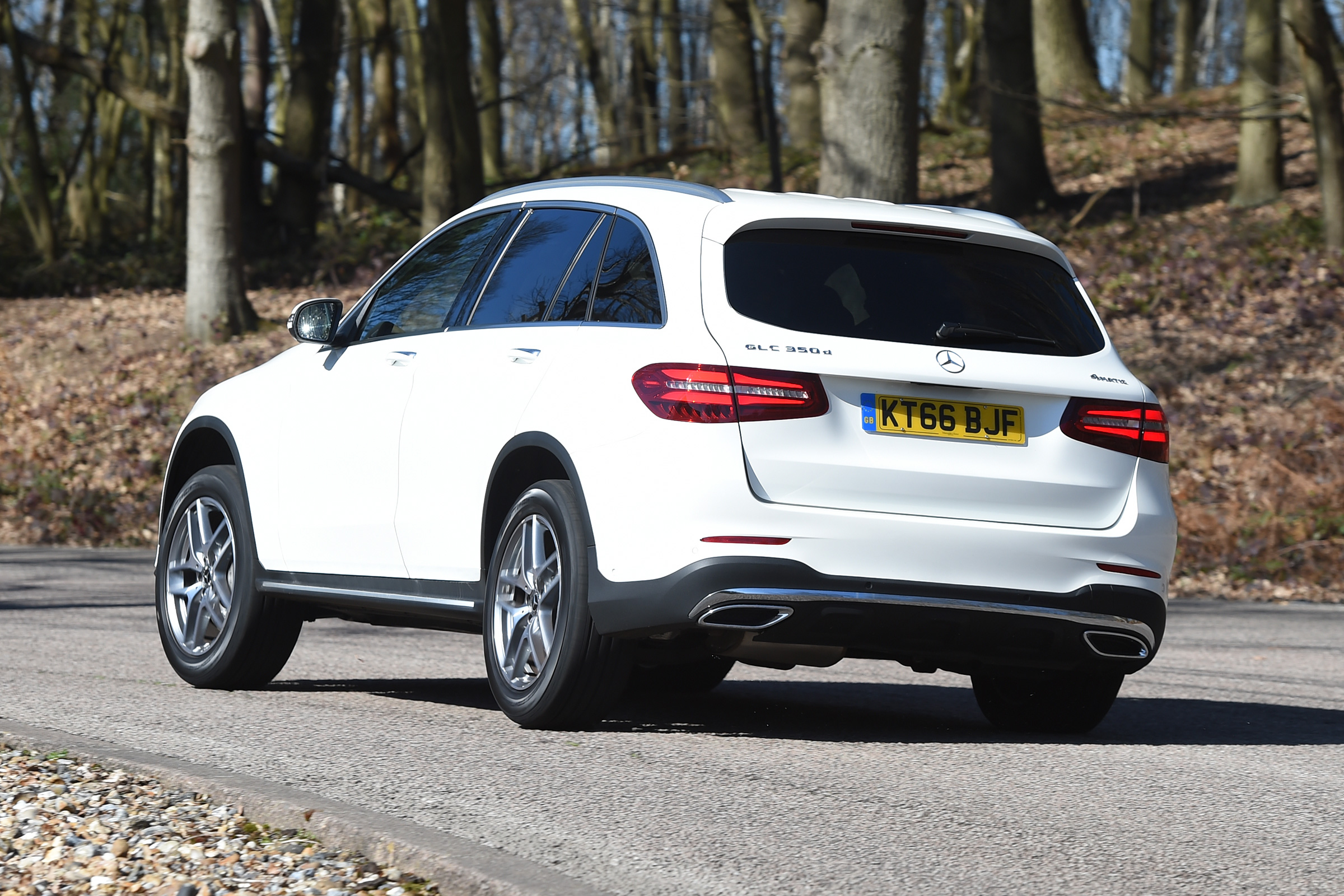 Mercedes GLC 350d 2017 - rear cornering