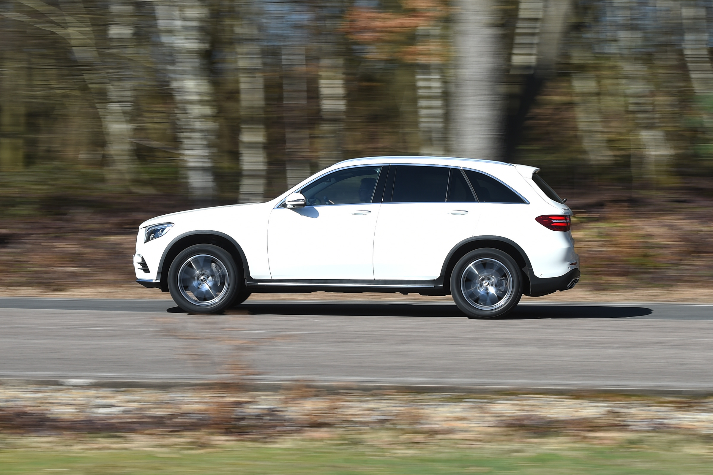 Mercedes GLC 350d 2017 - side tracking