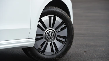 Volkswagen e-up! electric car 2017 - wheel
