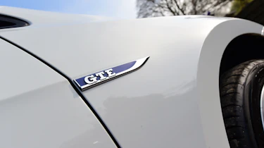 Volkswagen Golf GTE 2017 - side badge