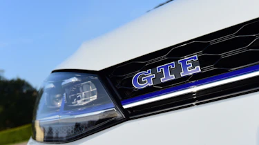 Volkswagen Golf GTE 2017 - headlight