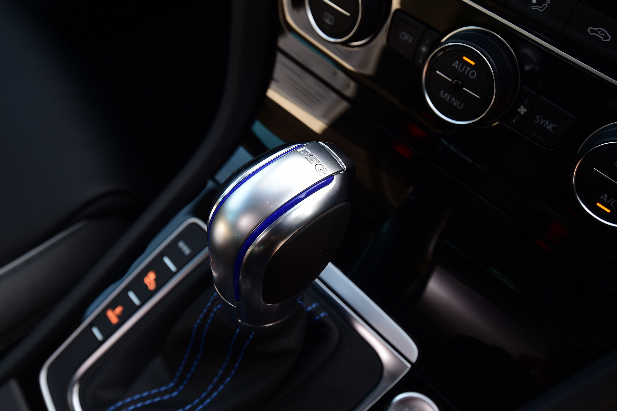 Volkswagen Golf GTE 2017 - gearlever