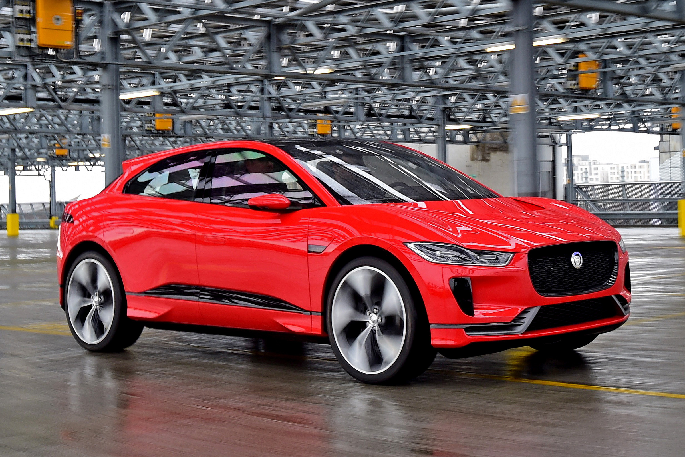 Jaguar I-Pace prototype 2017 - front tracking