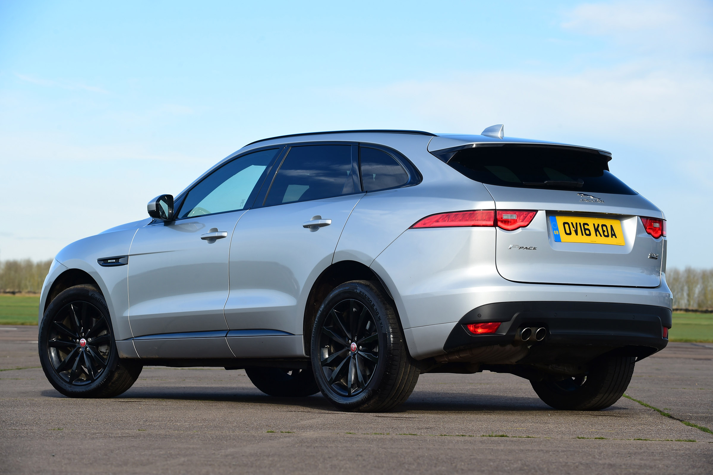 Jaguar F-Pace - rear static