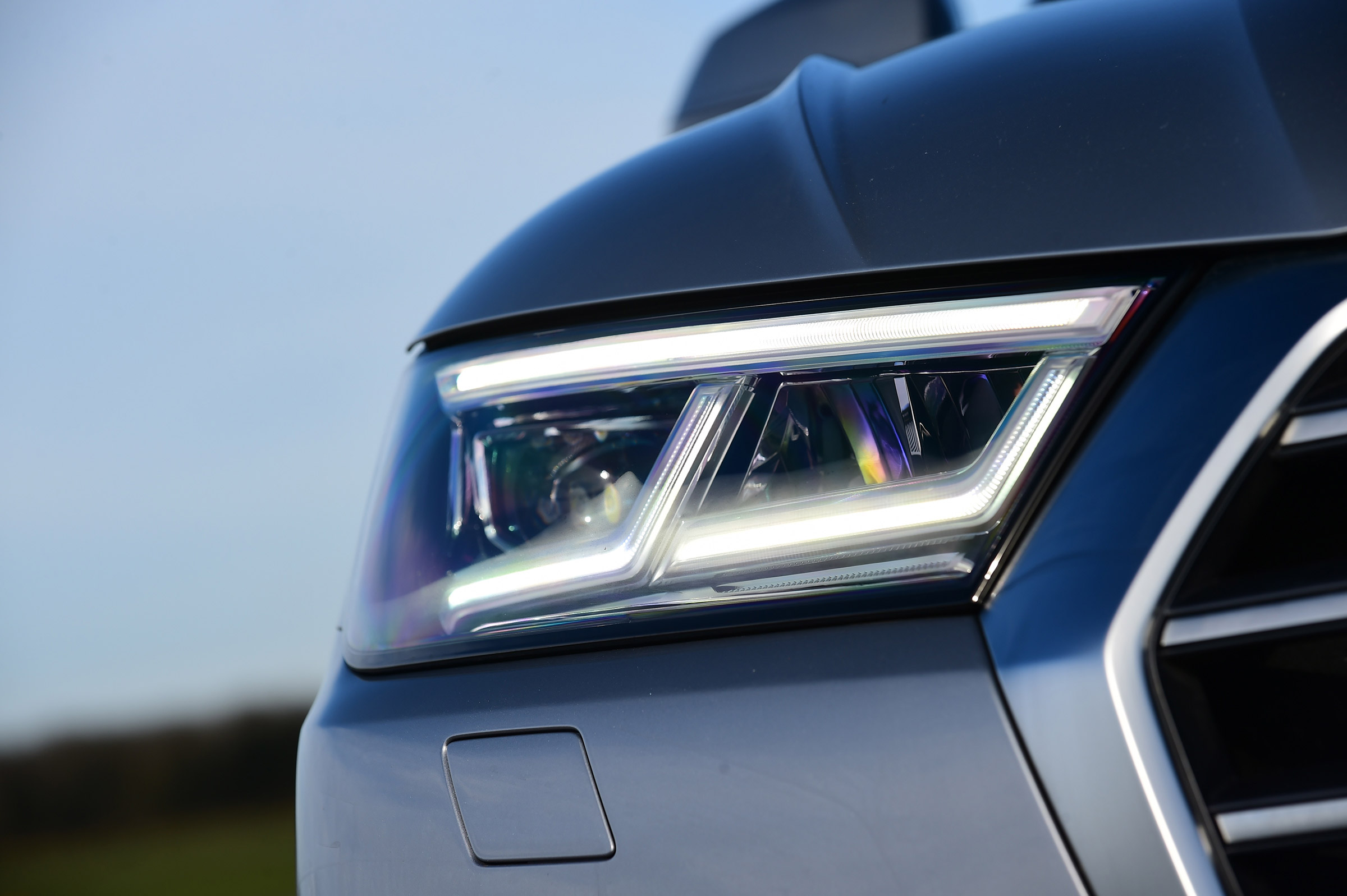 Audi Q5 - front light detail