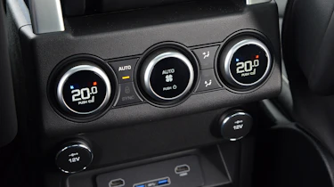 Land Rover Discovery - centre console