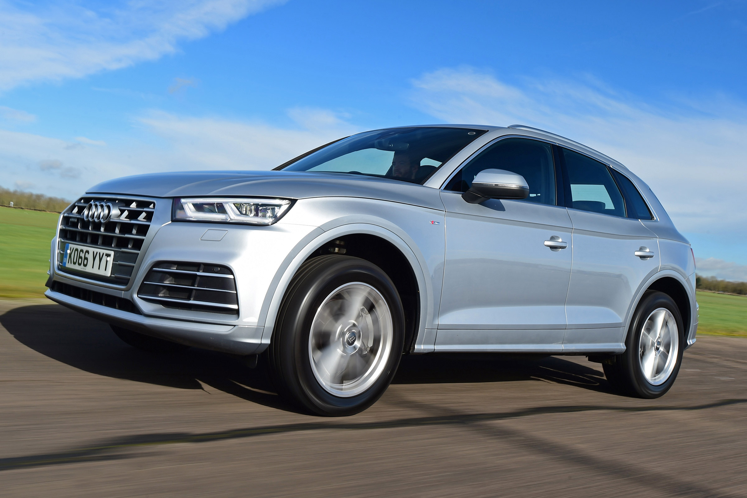 Audi Q5 - front