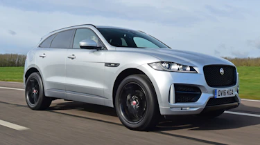 Jaguar F-Pace - front