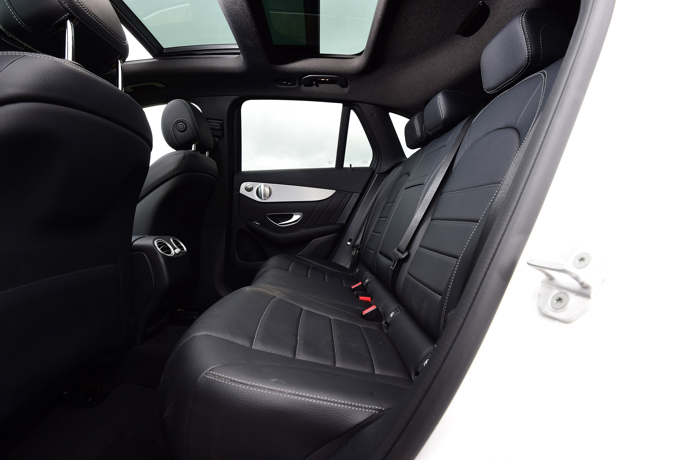 Mercedes GLC - rear seats
