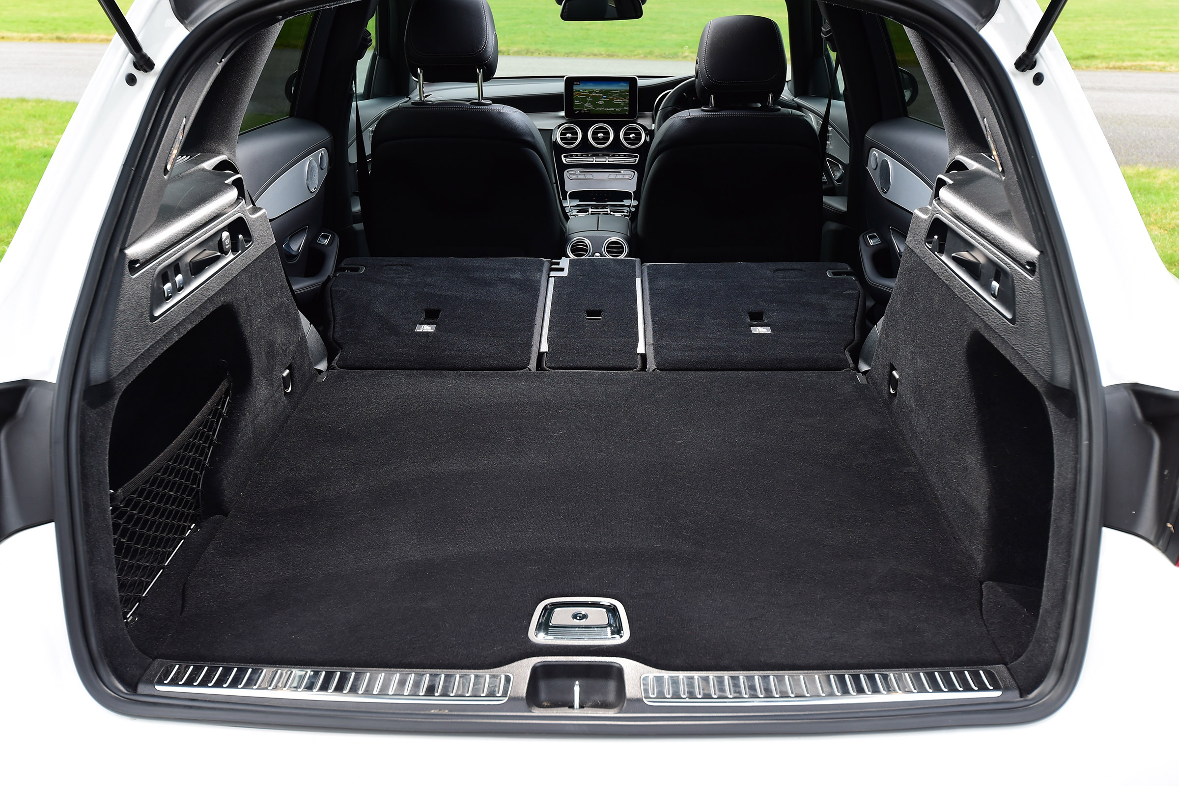 Mercedes GLC - boot seats down