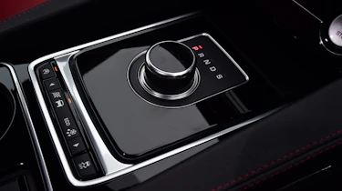 Jaguar F-Pace - centre console