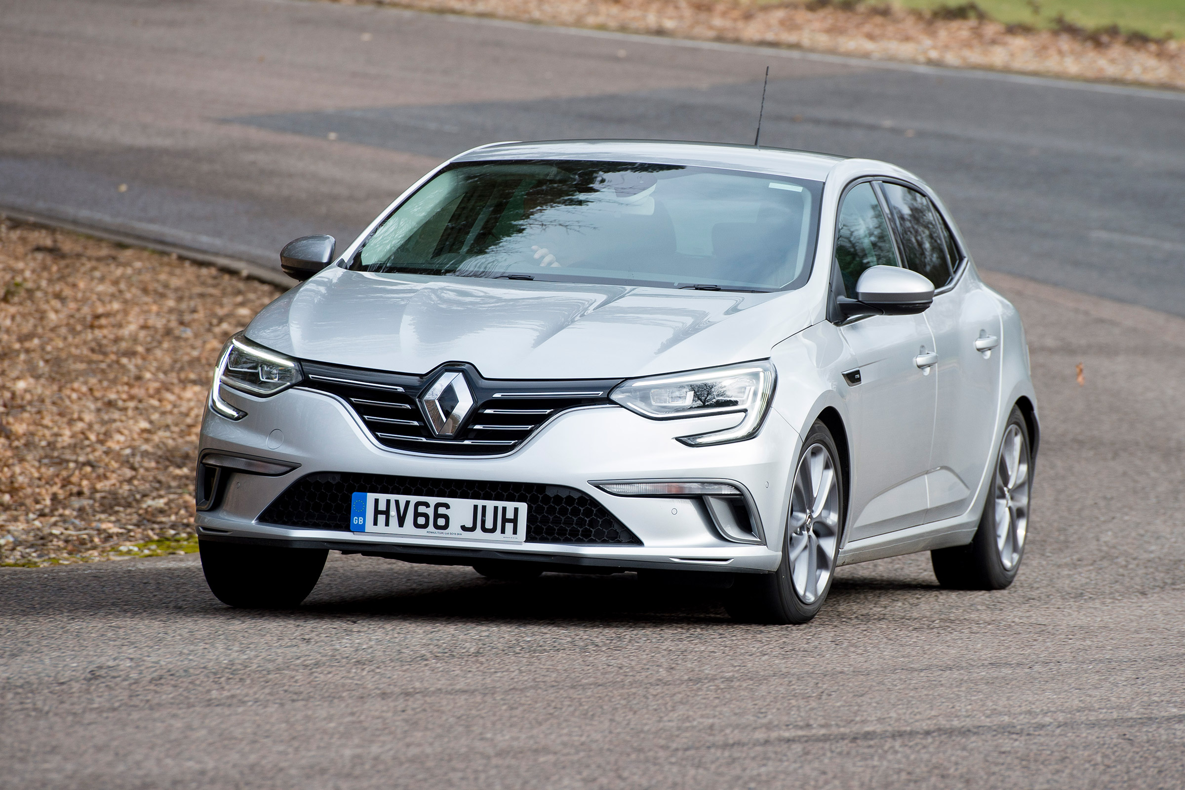 Renault Megane - front cornering