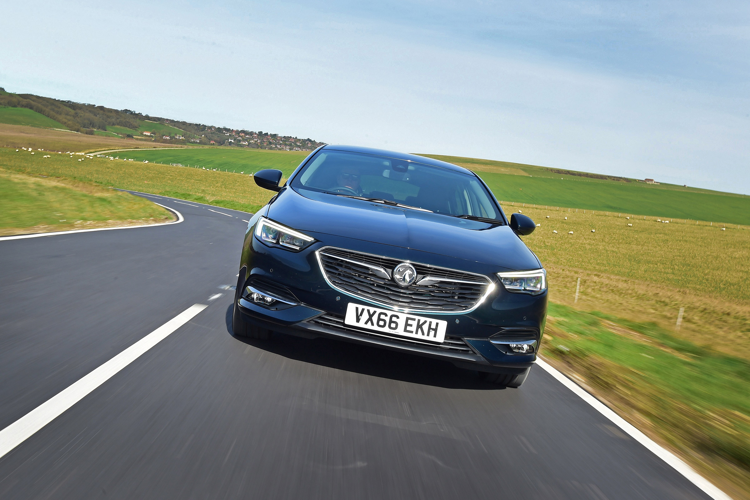 Vauxhall Insignia Grand Sport - full front