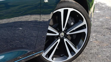 Vauxhall Insignia Grand Sport - wheel detail
