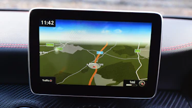 Mercedes-AMG A 45 - sat-nav