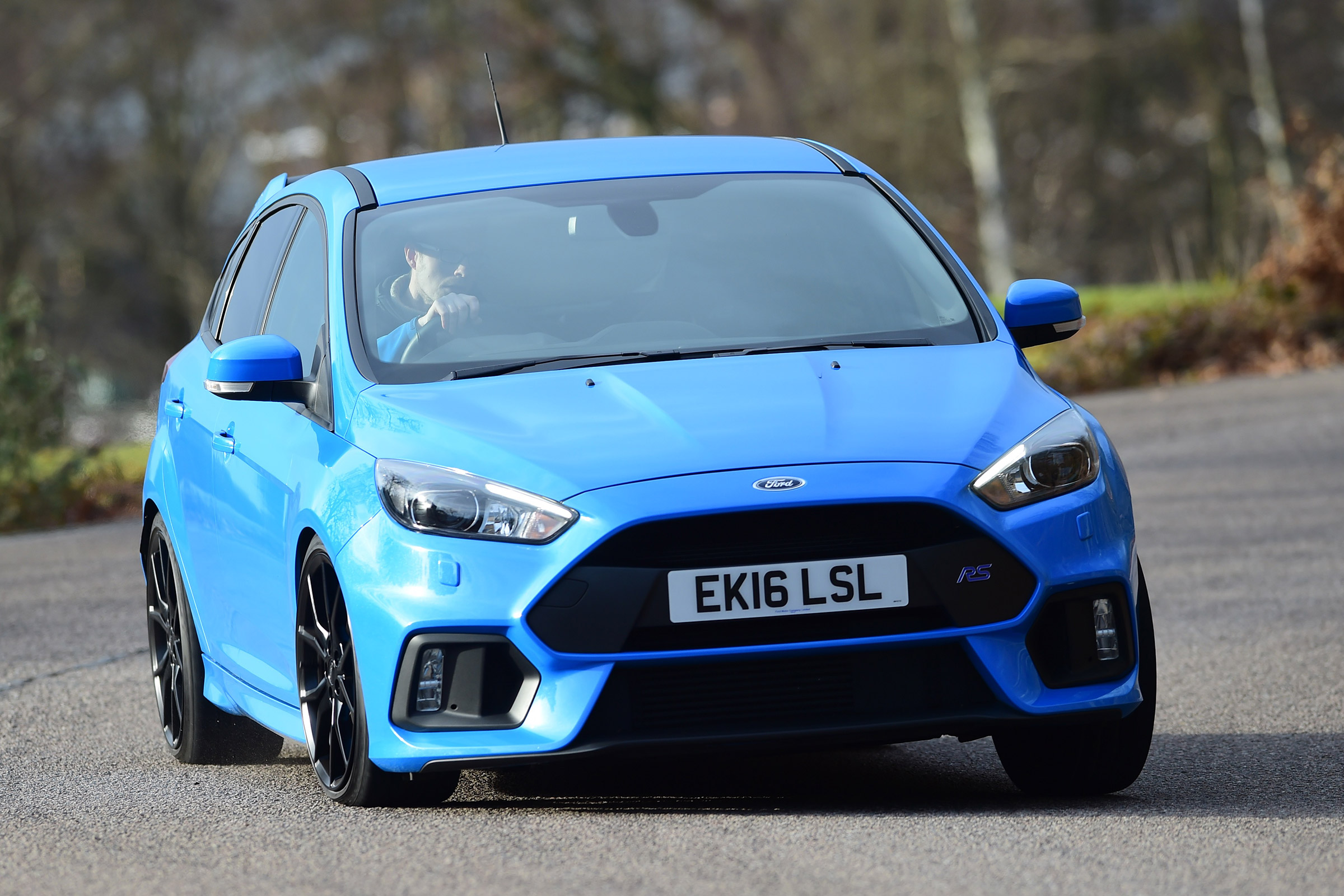 Ford Focus RS Mountune - front cornering