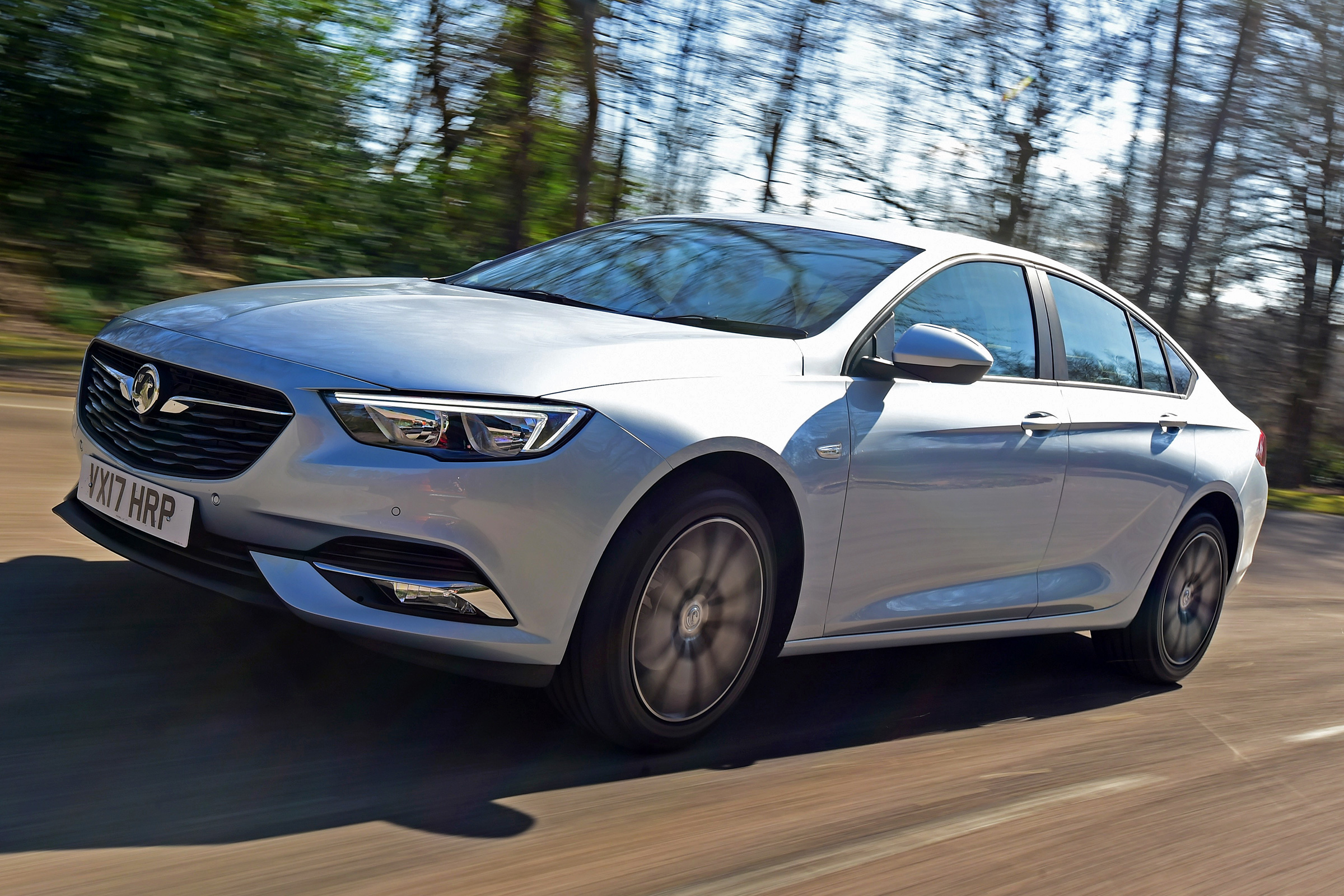 Vauxhall Insignia Grand Sport 2017 - front tracking
