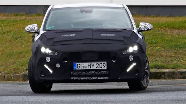 Hyundai i30 fastback front