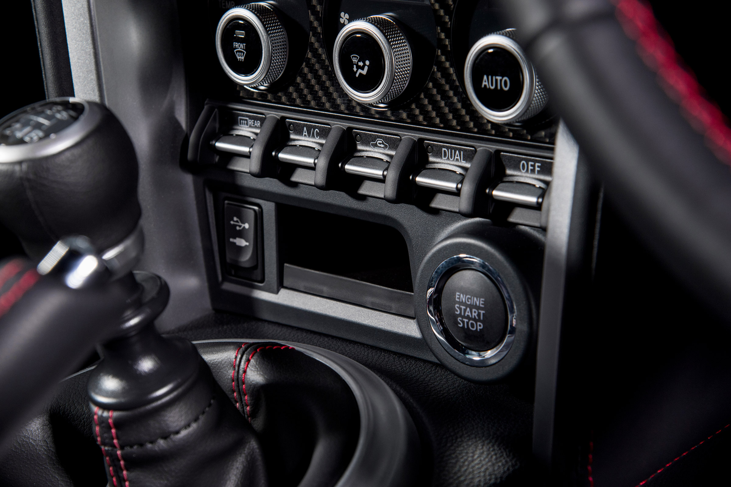 Subaru BRZ - centre console