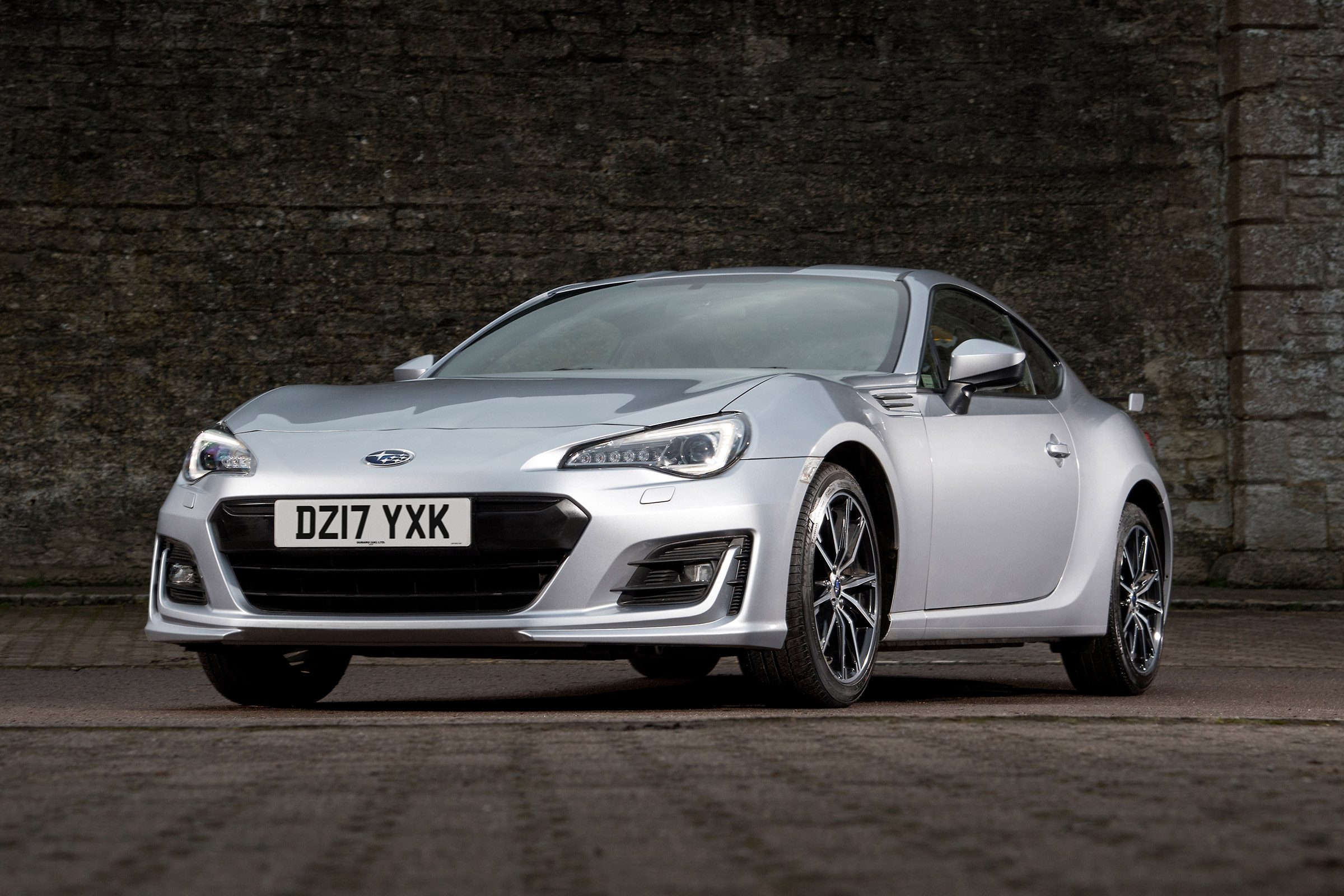 Subaru BRZ - front static