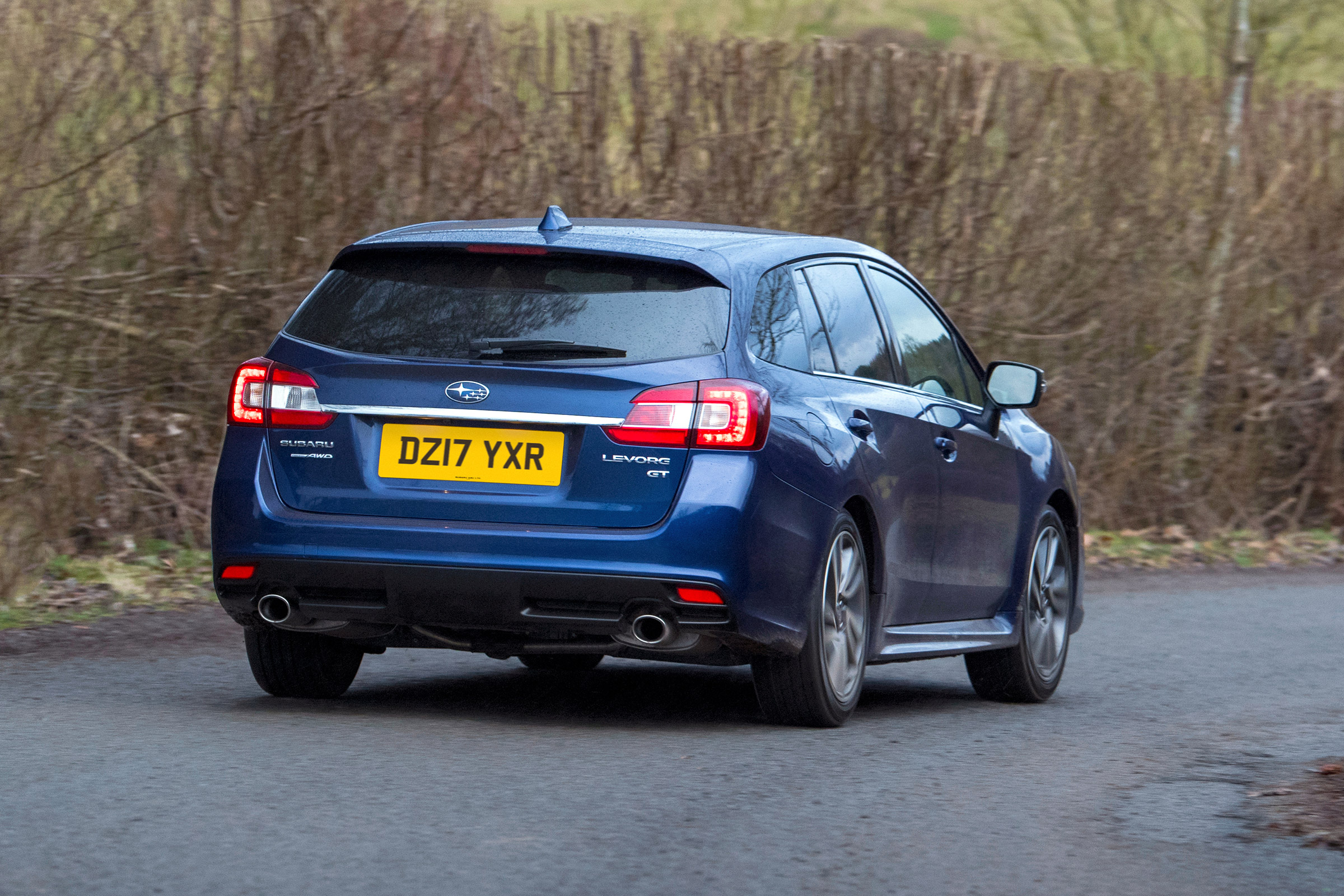 Subaru Levorg - rear cornering
