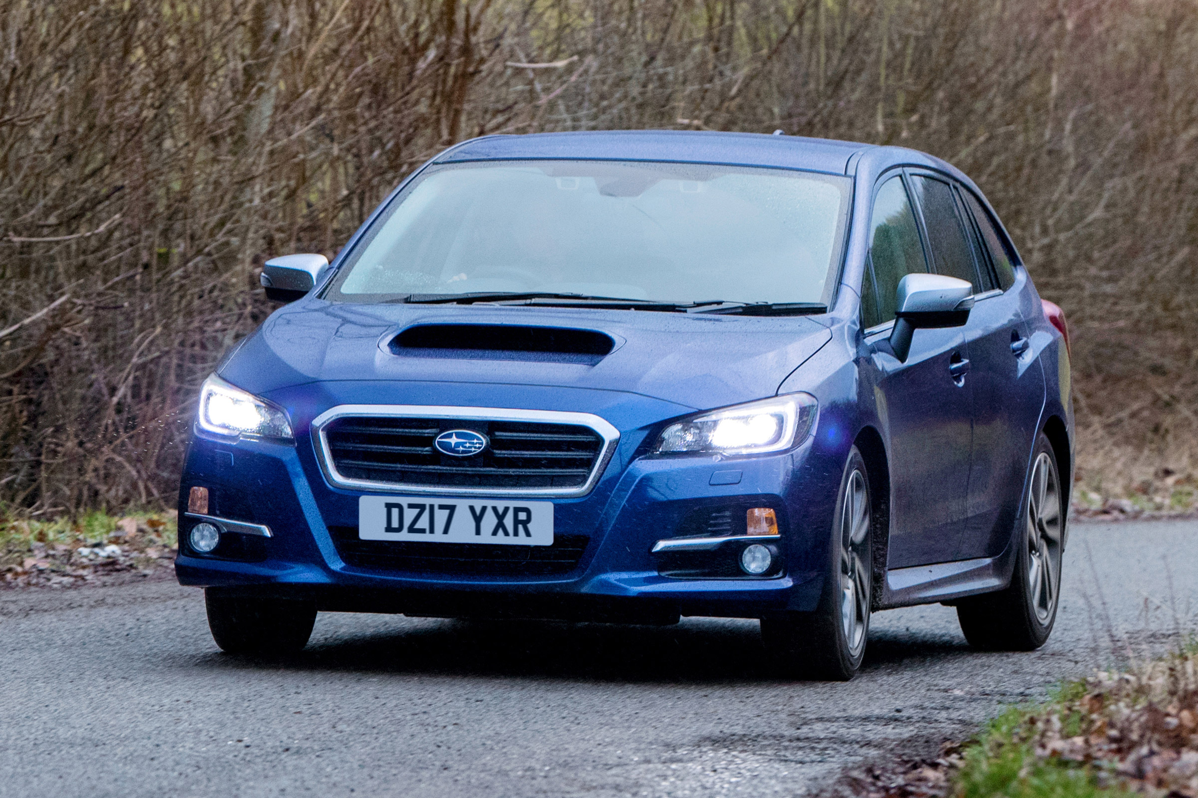 Subaru Levorg - front cornering