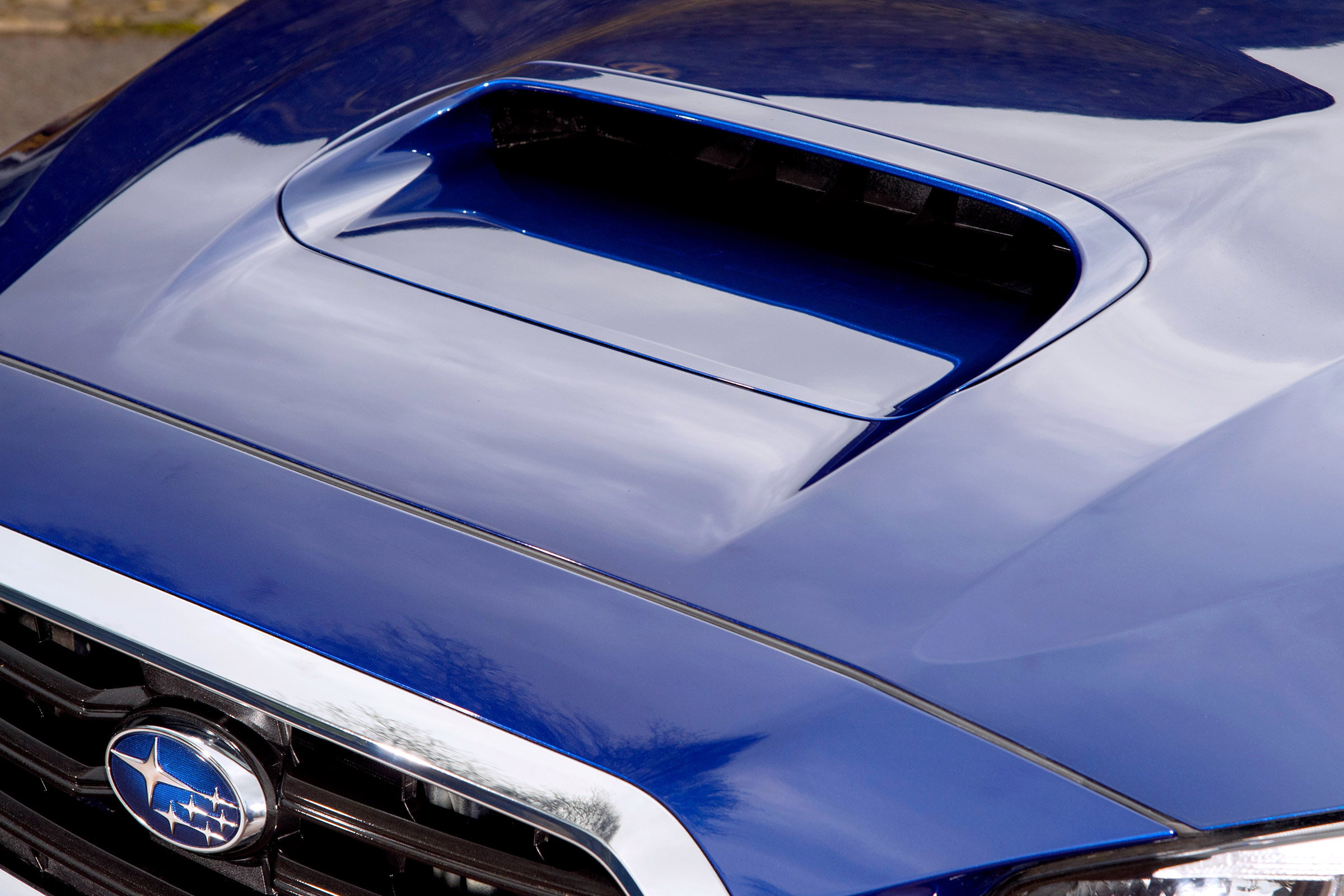 Subaru Levorg - bonnet