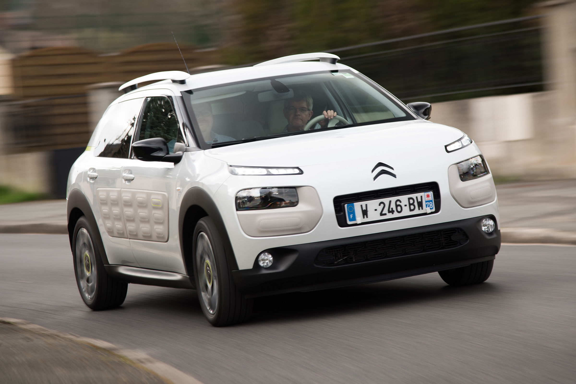 Citroen Advanced Comfort Concept 2017 - Cactus cornering