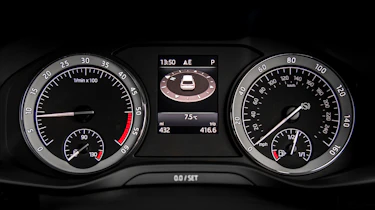 Skoda Kodiaq - dials