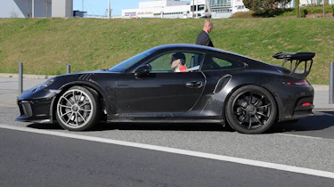 Porsche 911 gt3 rs facelift spy shot