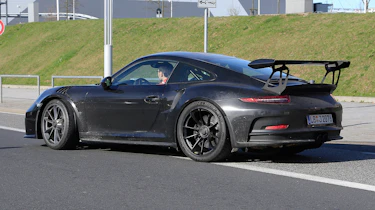 Porsche 911 gt3 rs facelift spy shot
