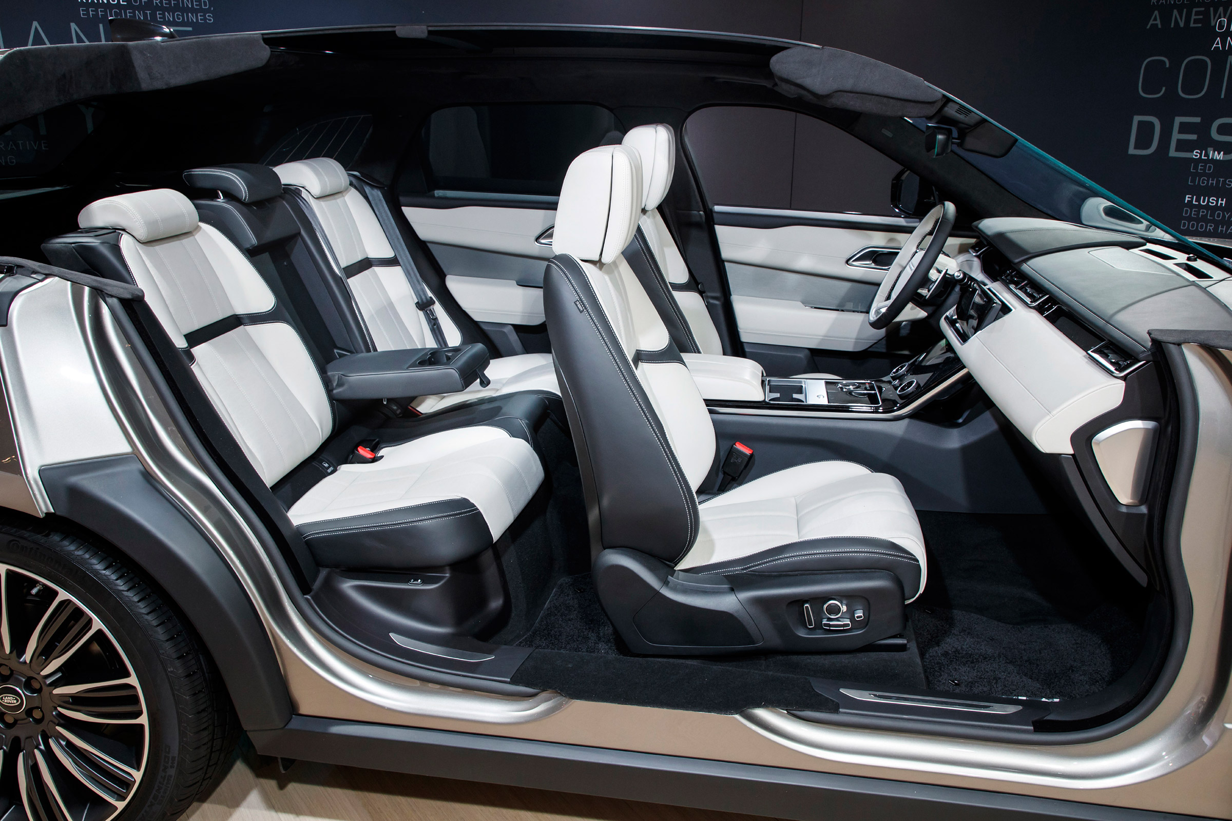 Range Rover Velar show - seats