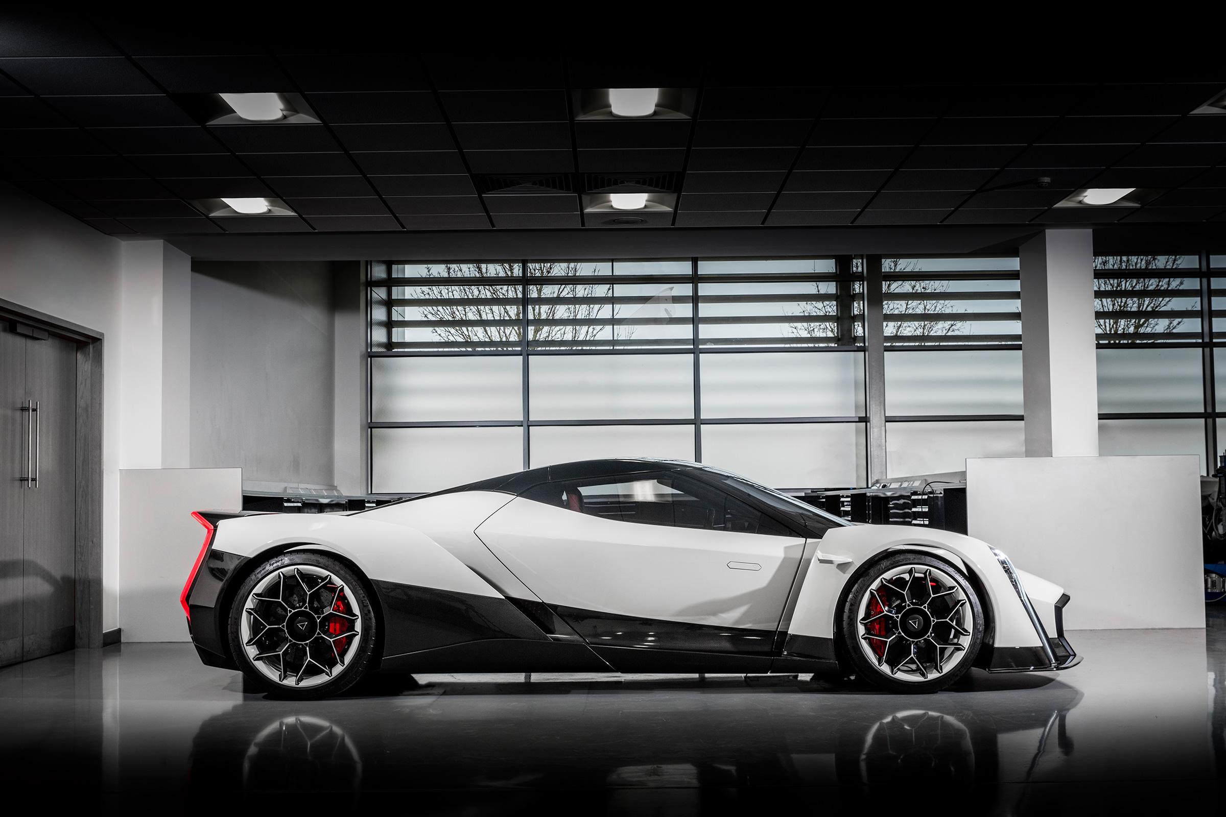 Vanda Dendrobium electric hypercar - side