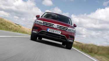 Volkswagen Tiguan 2.0 BiTDI - full front