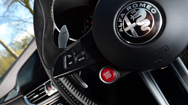 Alfa Romeo Giulia Quadrifoglio vs Mercedes-AMG C63