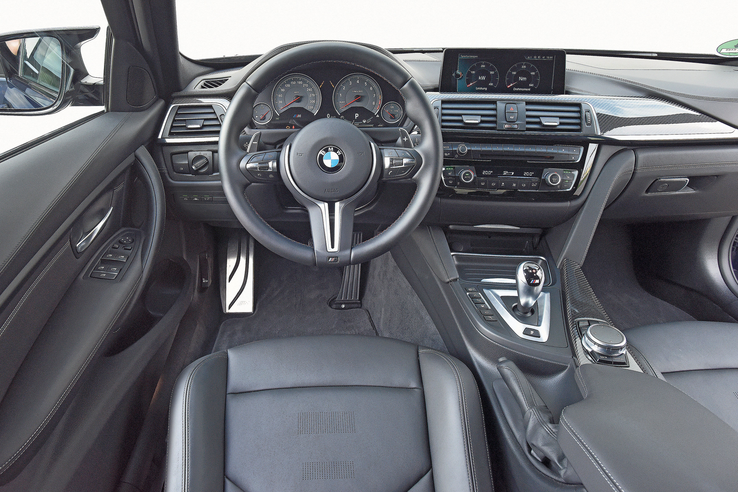 BMW M3 - dash