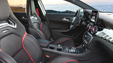 Mercedes-AMG GLA 45 - front seats