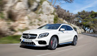 Mercedes-AMG GLA 45 - front