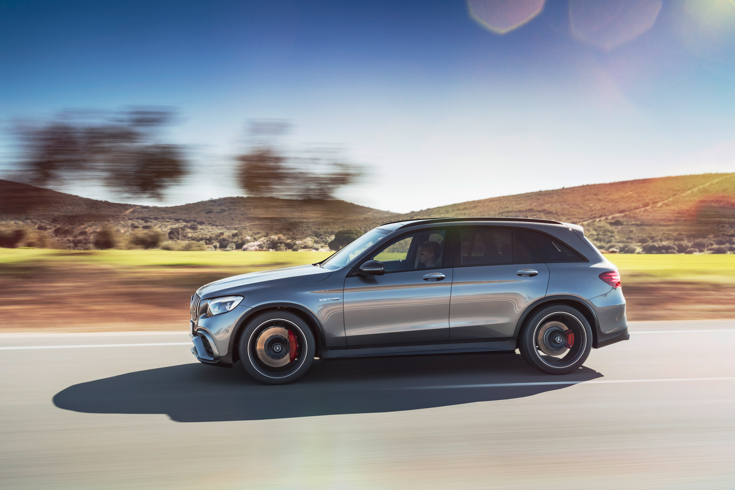 Mercedes-AMG GLC 63 panning