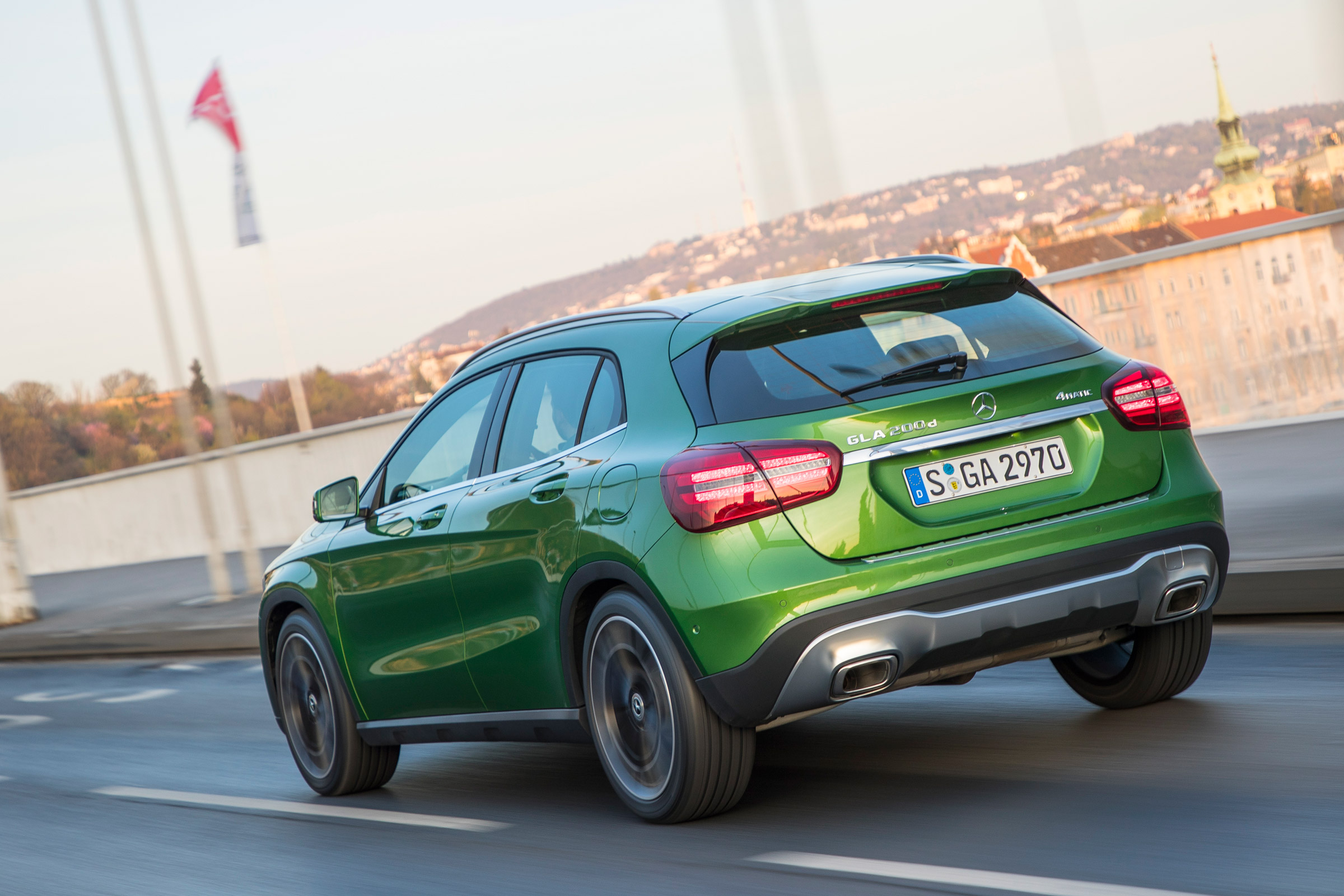 Mercedes GLA 2017 facelift rear