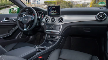 Mercedes GLA 2017 facelift interior