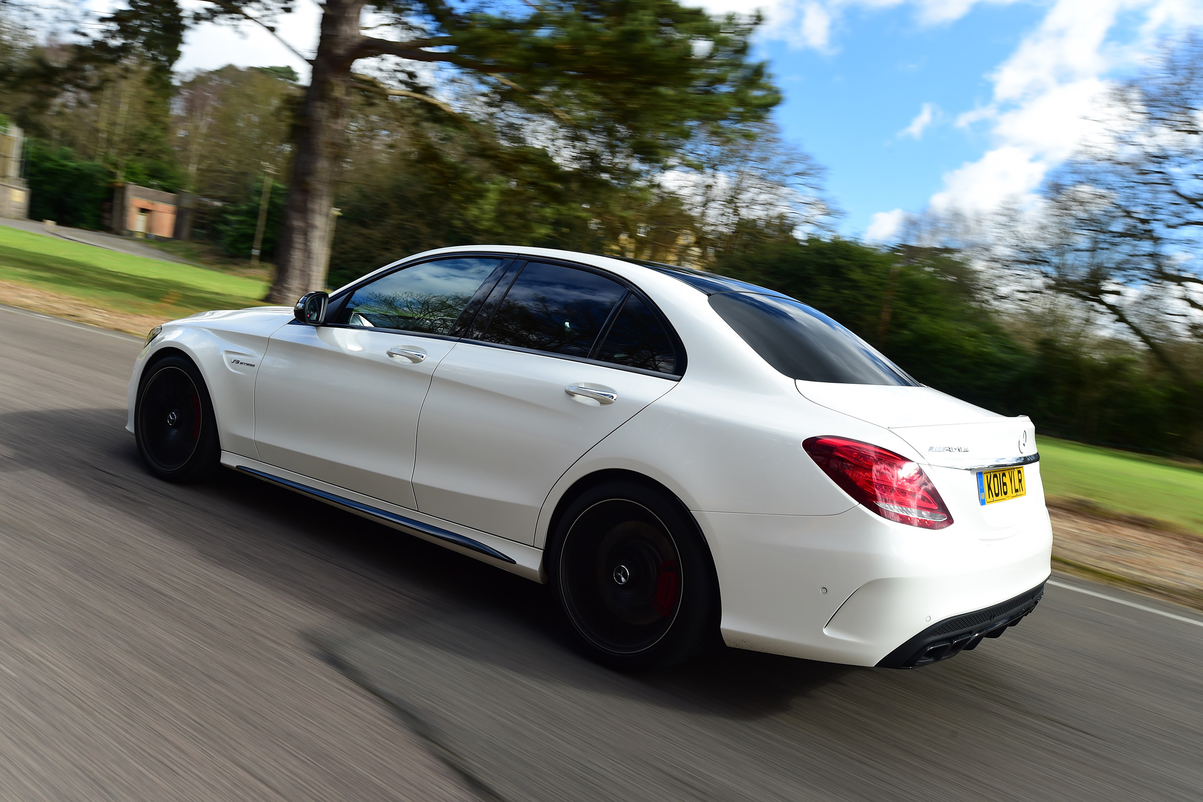 Alfa Romeo Giulia Quadrifoglio vs Mercedes-AMG C63