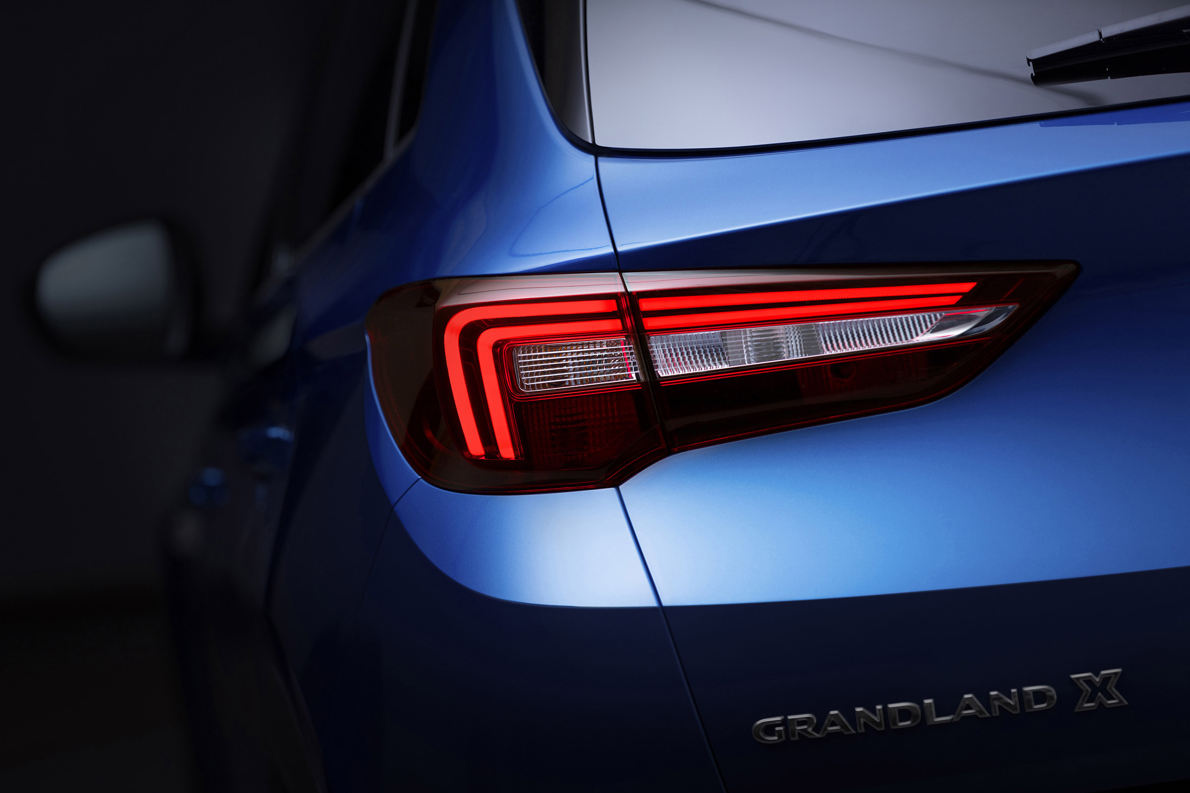 Vauxhall Grandland X - rear light detail